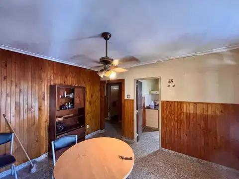 Casa 3 ambientes con 1 baño