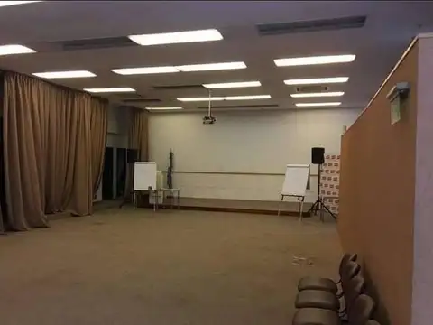 12980 m2 totales Excelente ubicación - Vieytes al 1600