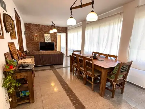 EN VENTA - EXCELENTE CASA QUINTA - 800 MTS - B° LOS LIMONES - MORENO
