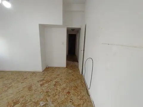 Tipo casa 3 ambientes en planta alta.