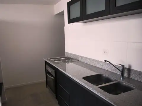 Departamento en Venta en Villa Adelina, USD 155.000