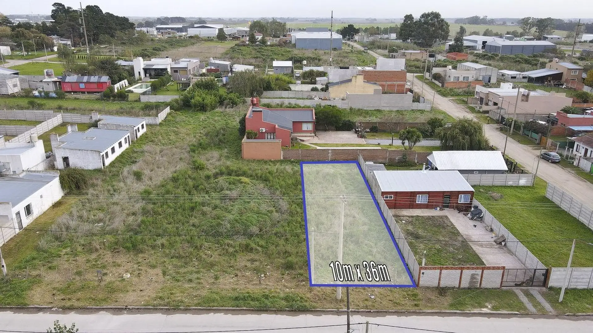 Venta terreno 360m² en zona residencial — San Juan/Tropezón