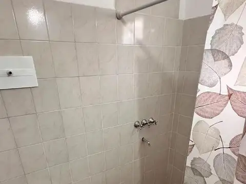 Casa en Alquiler con 1 cochera