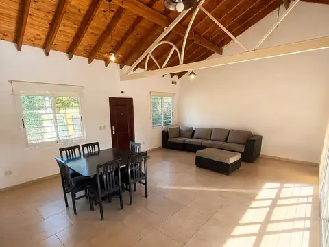 Casa en Alquiler de 3 dormitorios