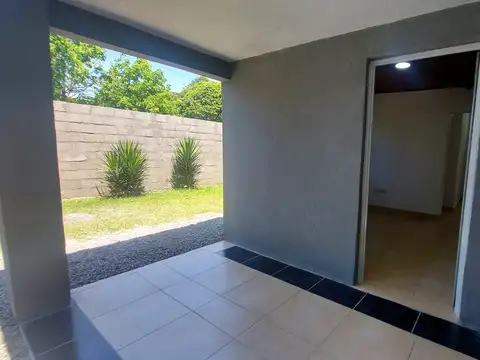 Depto Tipo Casa en Alquiler 1 año