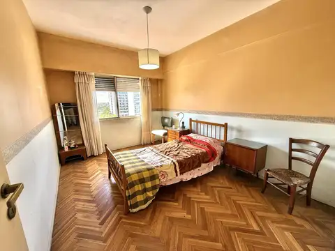 Departamento 3 ambientes en venta - Remedios de Escalada a metros del centro y Avenida Yrigoyen