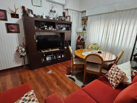 Rivadavia 1200, Piso 1°