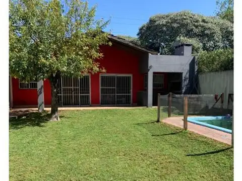Casa en Venta con 2 cocheras