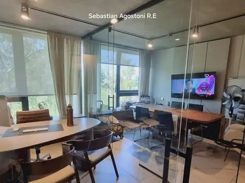 Venta de oficina en el complejo Thays, Parque Leloir