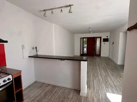 Depto Tipo Casa en Venta con 1 cocheras