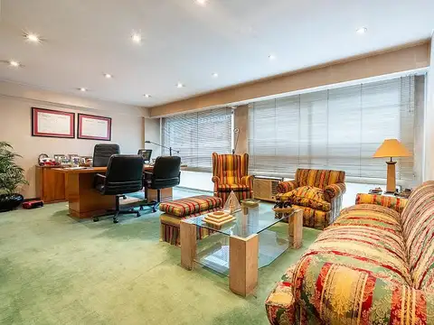 cuatro ambientes - tres dormitorios - apto profesional - espacio guardacoches - Retiro