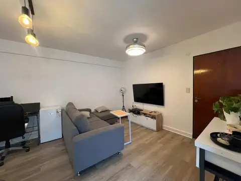 Caseros 3173 , Piso 1