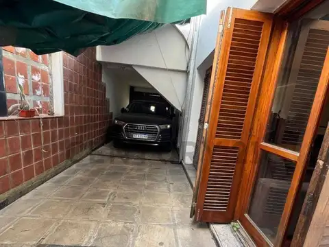 CALCHINES 1600, Piso 0