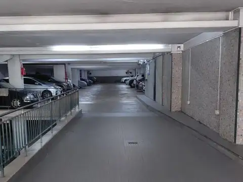 Cochera en venta - 17mts2 - Retiro