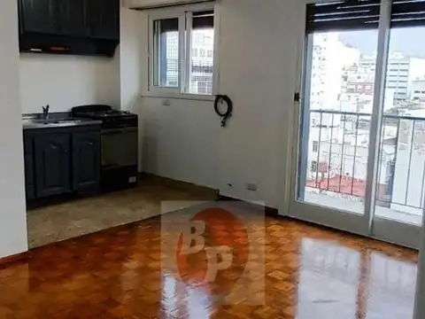 Presidente Luis Sáenz Peña 1100, Piso 7°