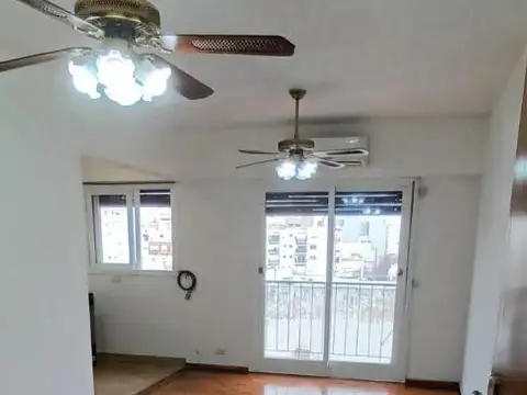 HERMOSO DEPTO DE 2 AMB. FRENTE C/BALCON (FINANCIACION)