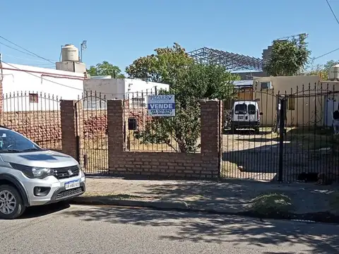 Lote Barrio Villa Florencia (casa a demoler)