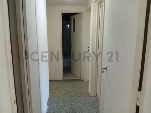 Departamento 4 ambientes con 2 baños