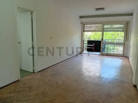 ALQUILER- 4 AMBIENTES CON DEPENDENCIA