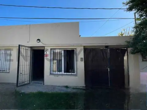 4 bis entre 519 y 520 , Piso 0