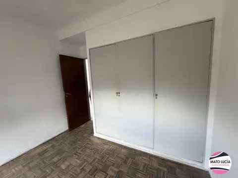 Departamento en Alquiler en Flores, $ 800.000