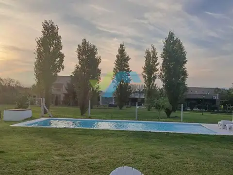 Casa  en Venta en Pilar del Este, Pilar, G.B.A. Zona Norte