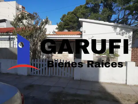 Hermosa Casa con patio propio en Santa Teresita - 1 cuadra del mar