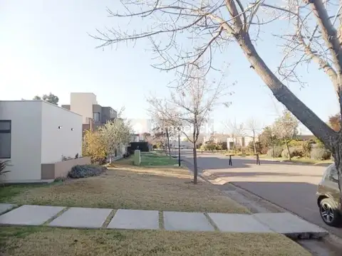 Casa en Venta en Lujan De Cuyo, USD 185.000