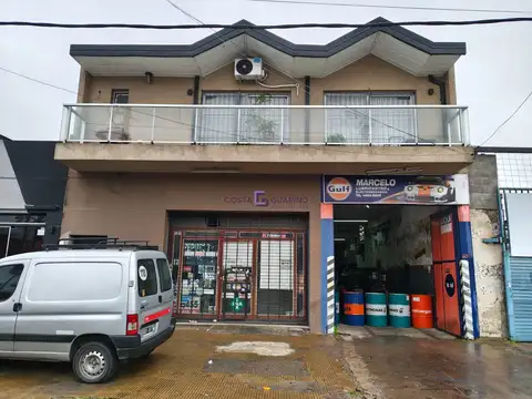 Excelente monoambiente en primer piso ubicado sobre Avenida Illia