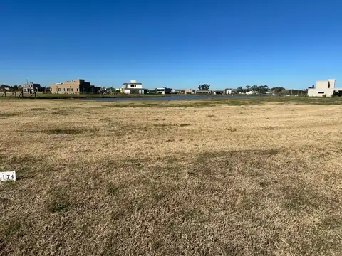 Terreno en Venta de 818,0 m2