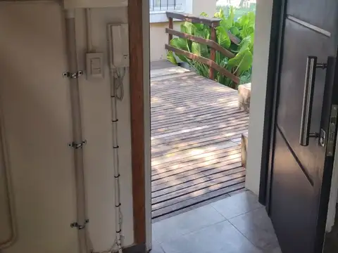 Depto Tipo Casa en Alquiler de 1 dormitorio