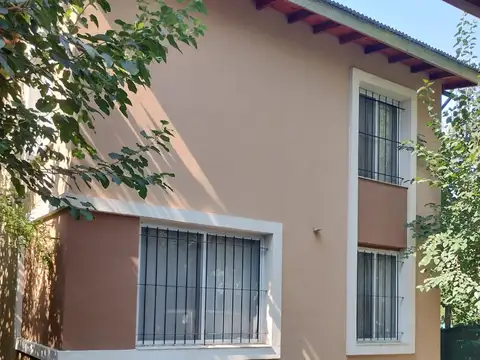 Depto Tipo Casa en Alquiler de 2 ambientes