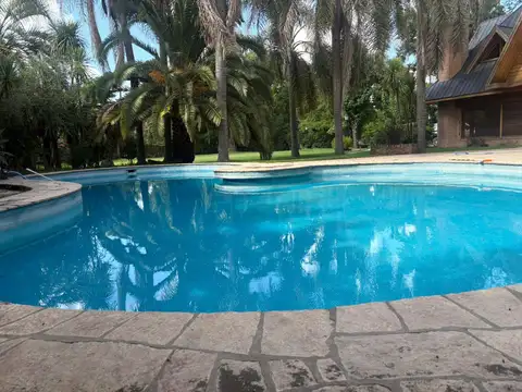 Casa quinta residencial en venta en Barrio Parque El Trebol