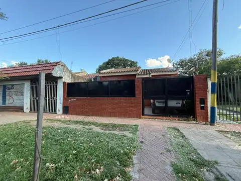 VENTA - CASA 3 DORMITORIOS - ALBERDI