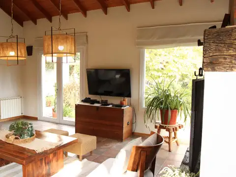 Casa 6 ambientes con 3 baños