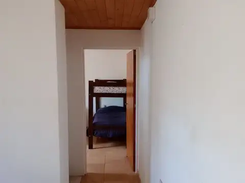 Casa 2 ambientes con 1 baño