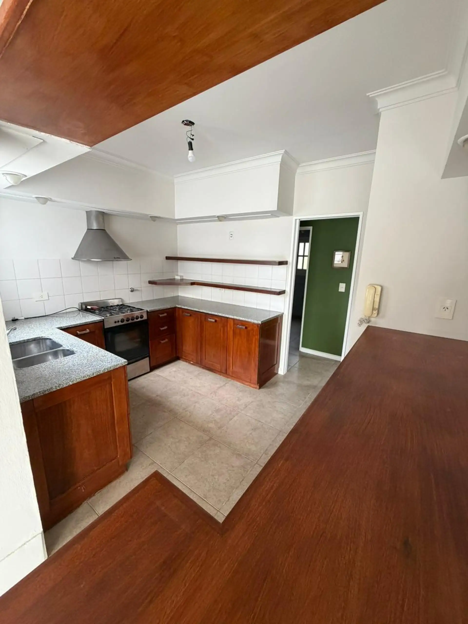 Excelente casa - corte clasico - pileta - 3 dorm - zona calvario