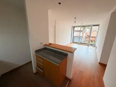 Cristóbal Colón 400, Piso 2