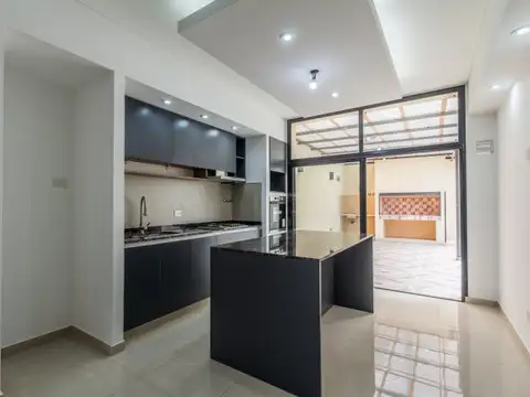 Casa en Venta en Morón Sur, USD 164.000