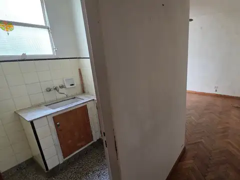 VENTA COGHLAN DEPARTAMENTO 2 AMB CON PATIO