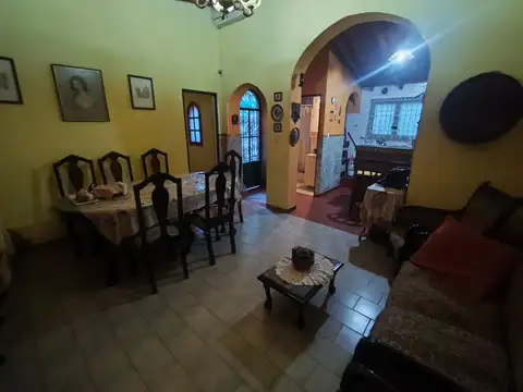 Depto Tipo Casa en Venta 60 años