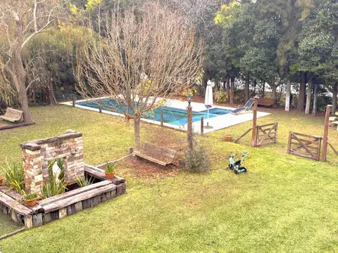 Casa en Venta con 2 cocheras