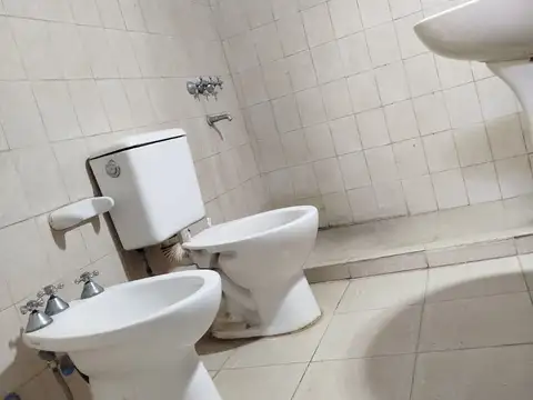 Casa en Alquiler con 1 cochera