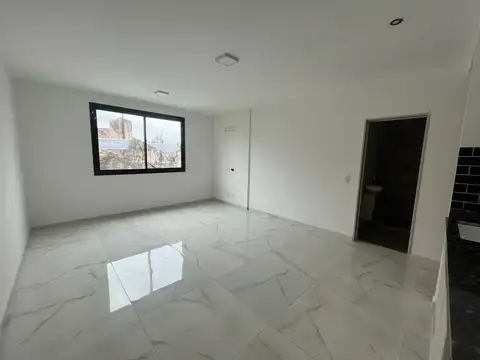 Departamento en Alquiler en Ramos Mejia, $ 470.000