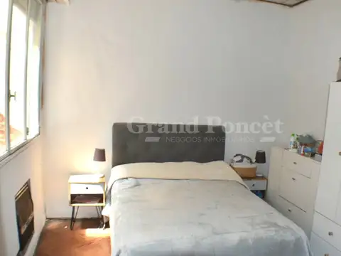 Depto Tipo Casa 3 ambientes con 2 baños