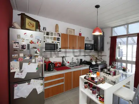 Casa 3 ambientes con 2 baños
