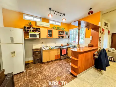 Depto Tipo Casa 3 ambientes con 2 baños