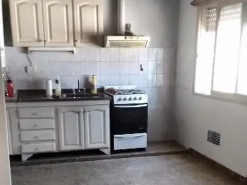 Depto Tipo Casa en Alquiler en Munro, $ 650.000