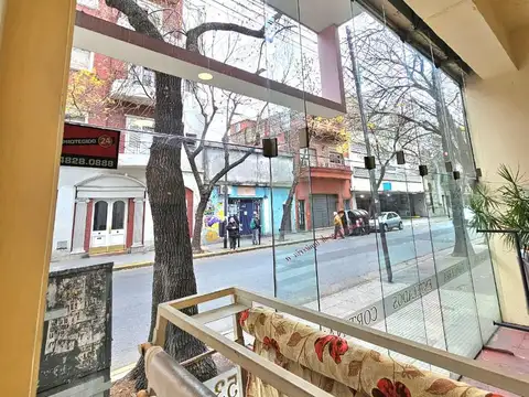 VENTA LOCAL EN ESQUINA IDEAL INVERSOR!!!  227M2