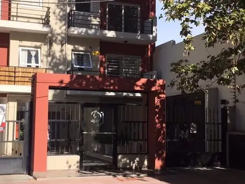 Olavarria 200, Piso 1